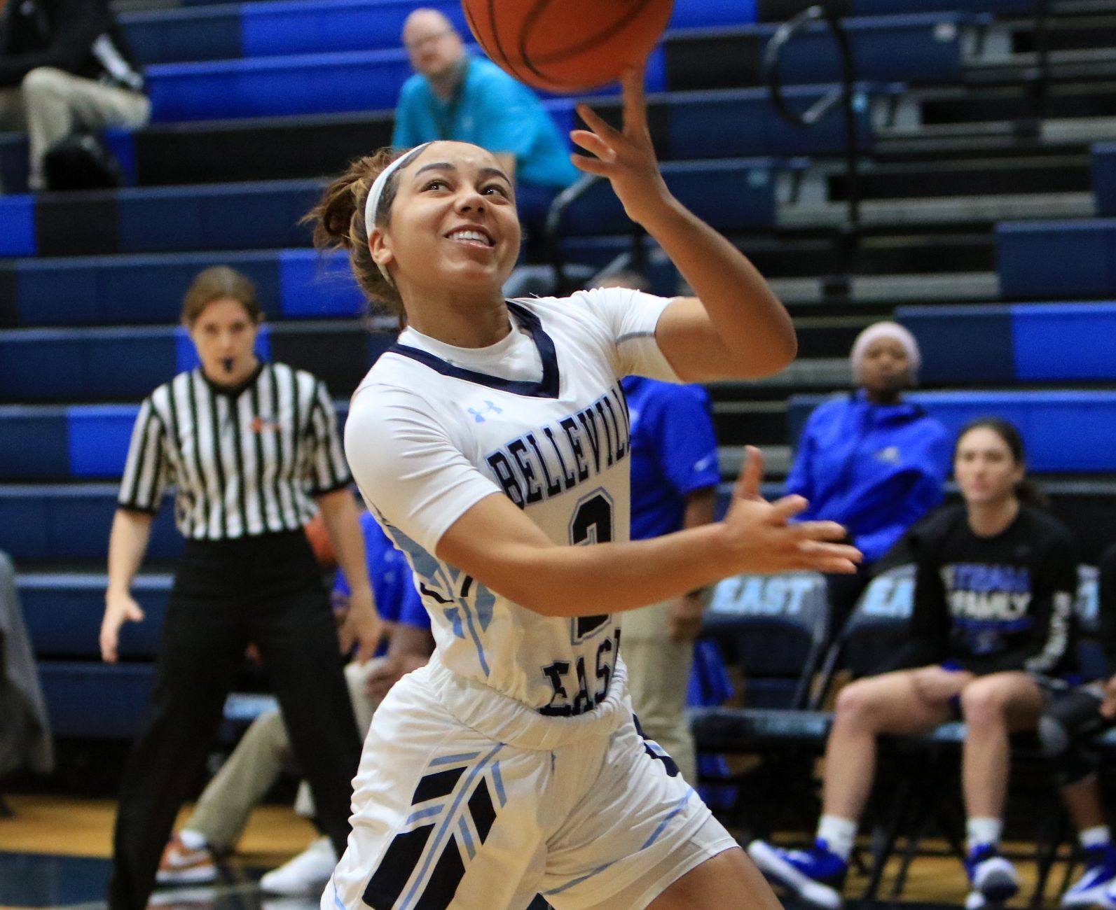 Ladue 58, Belleville East 38